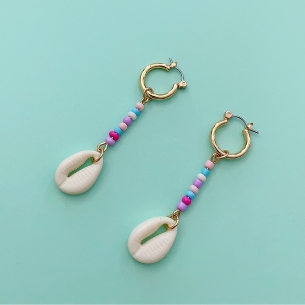 Beaded Drop Earrings With Shell Charm - Picture 2 of 2